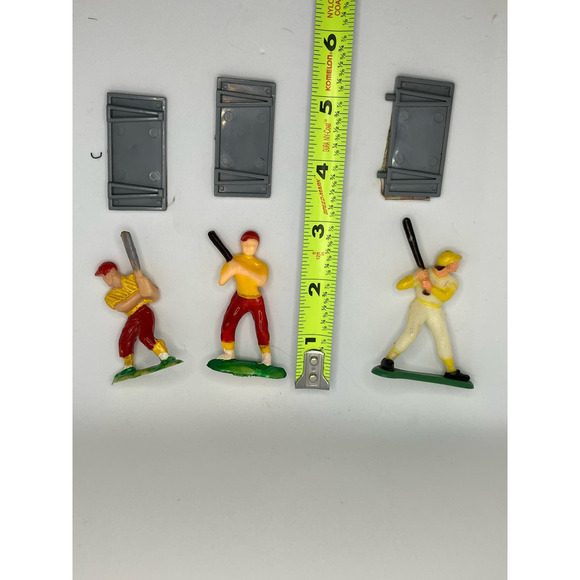Baseball Cake Topper Plastic Figures Yellow Red Batters Vintage - Picture 3 of 4